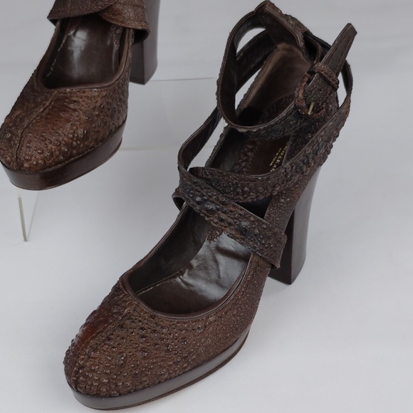 Donna Karan Collection Alligator Leather Women's Heels. - Picture 4 of 16